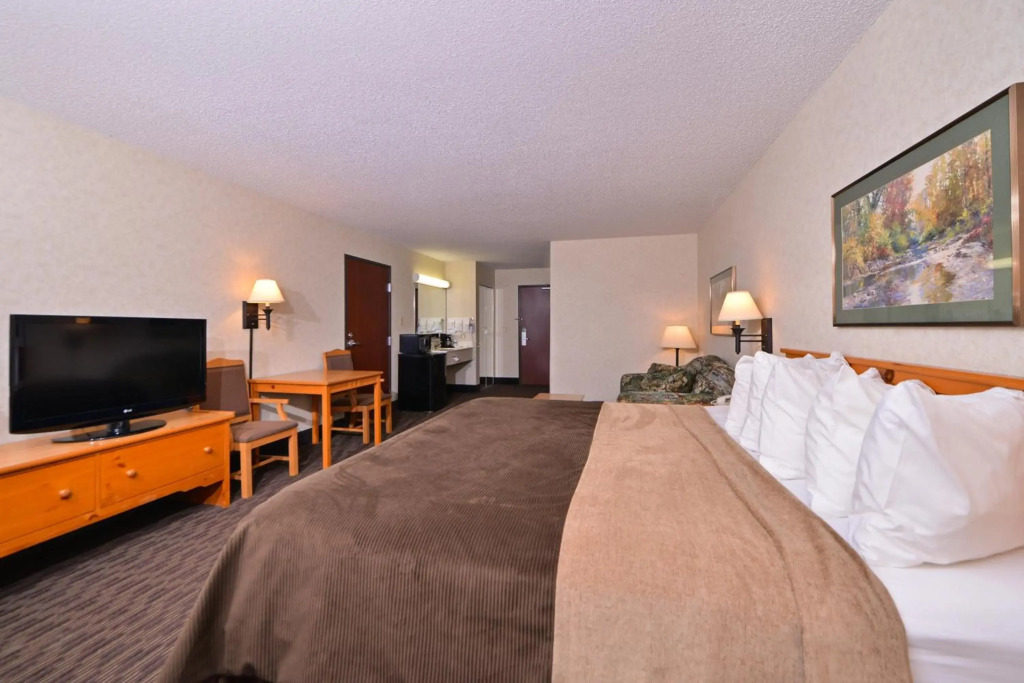 Kelly Inn and Suites Mitchell