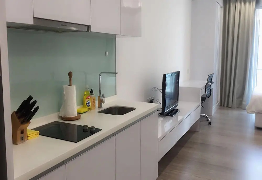 City Residences Premium Studio B.Ceylon