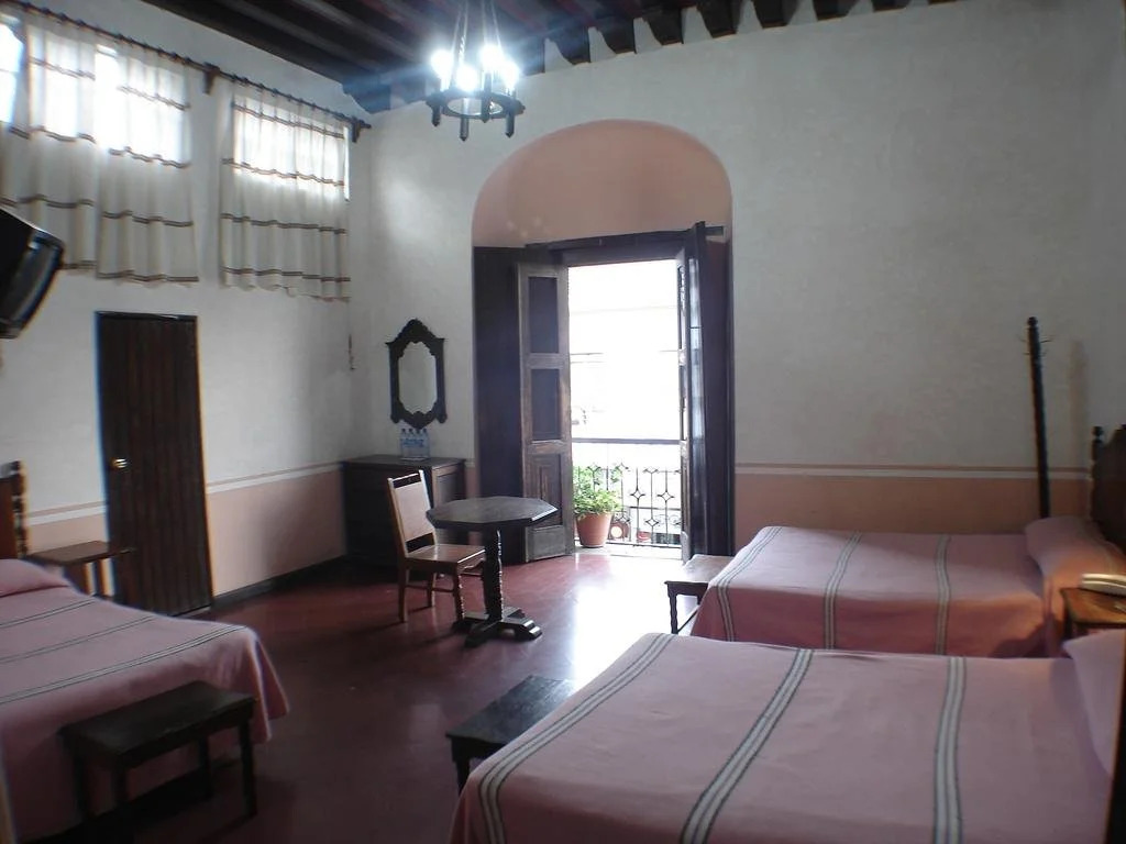 Hotel Monte Alban