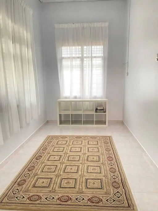 Tokmi retreat home with spacious garden