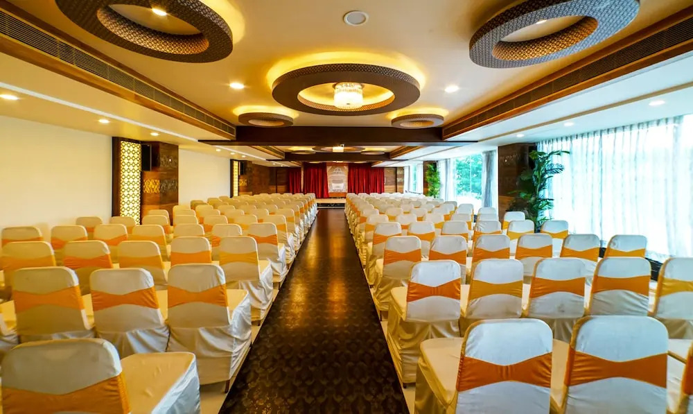 Treebo Tryst Rajathadri Palace