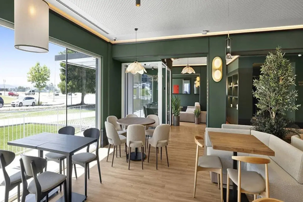 B&B HOTEL Santiago Milladoiro