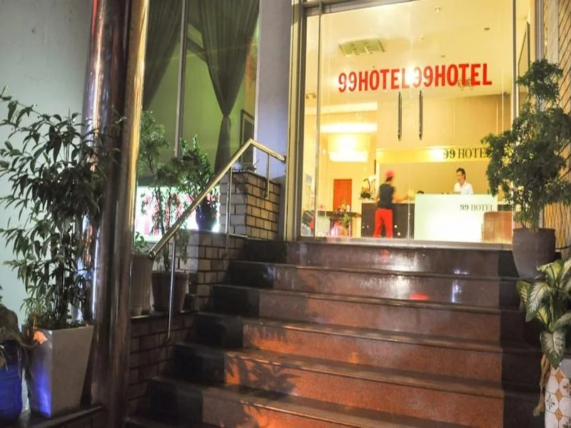 99 Hotel