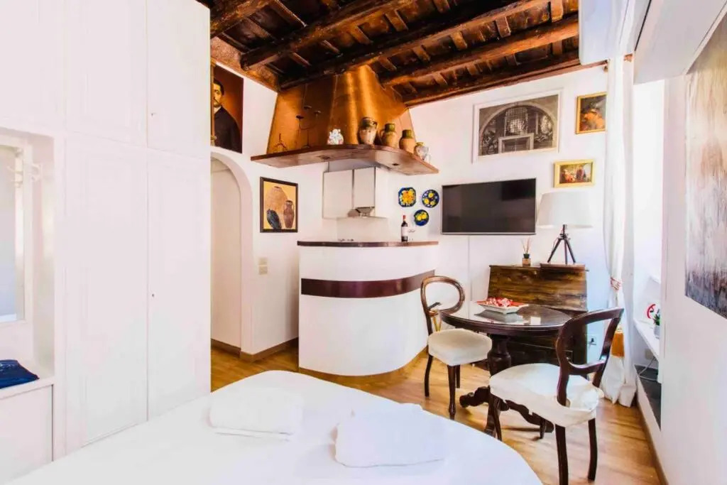 Oldtownflat38 (Adults Only)