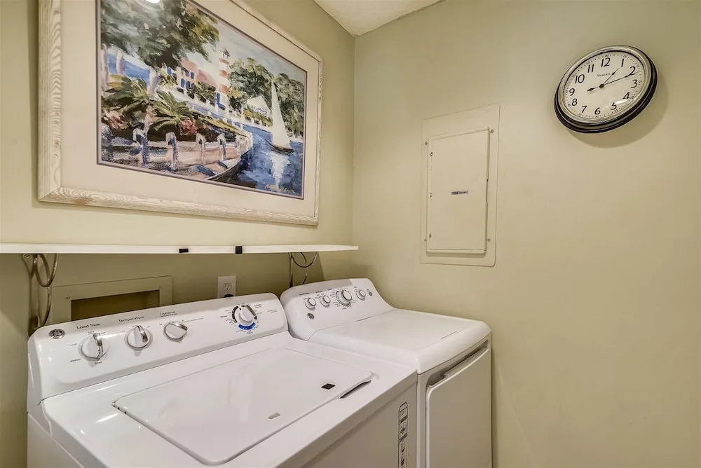 2314 Racquet Club Villa