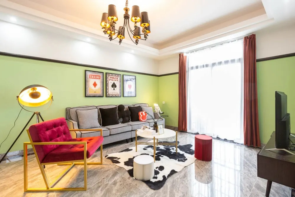 Locals Boutique Apartment Qianshan No.4
