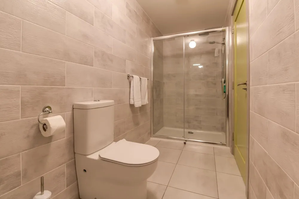 Central Park Apartment 2