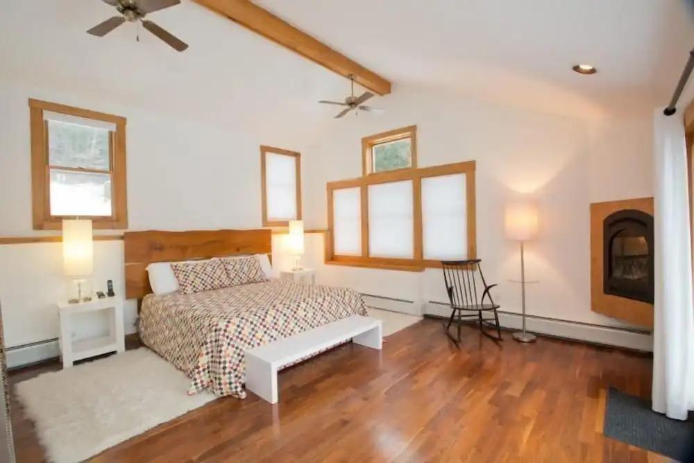 Mid_modern 4 BR