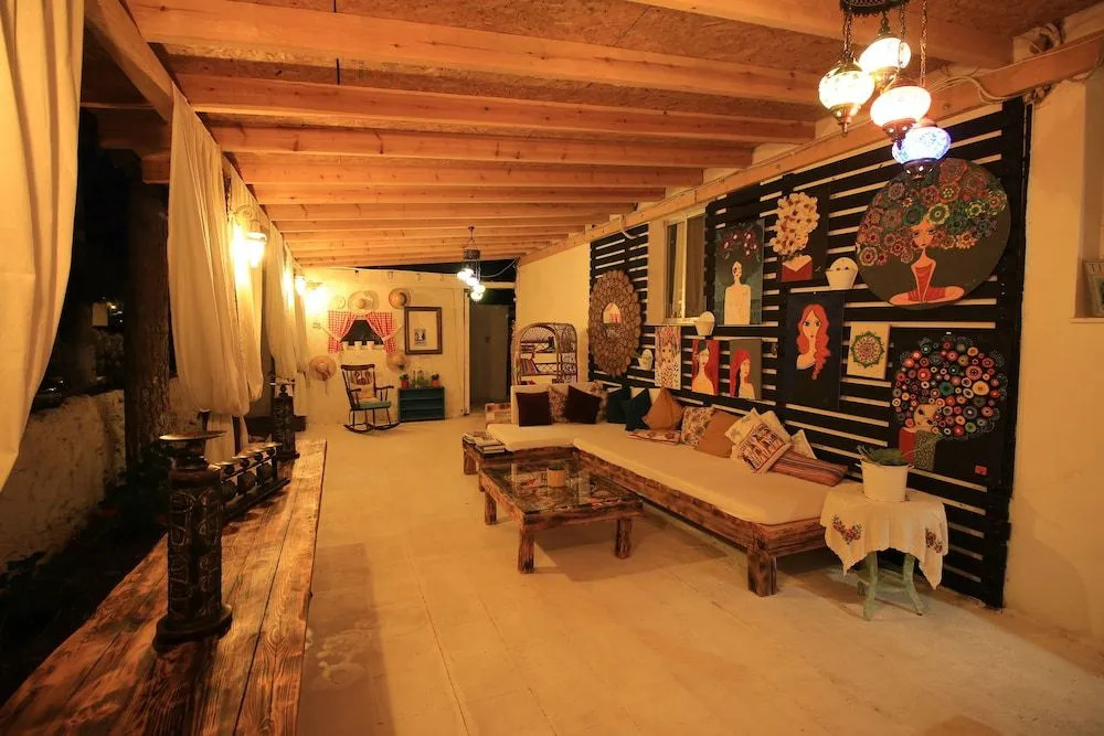 Fullmoon Rooms