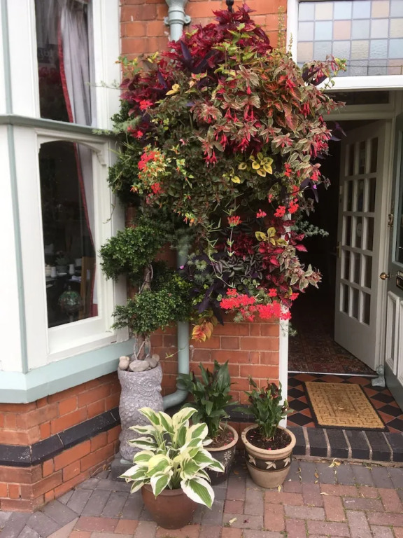 Hamlet House B&B