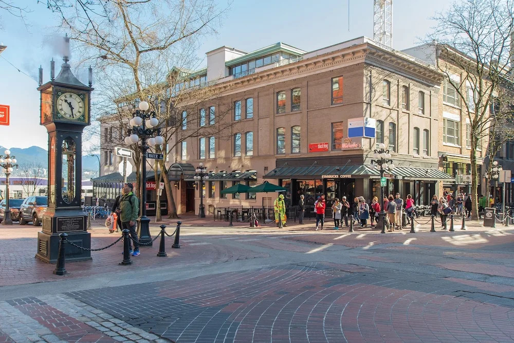 Noel Suites-Gastown