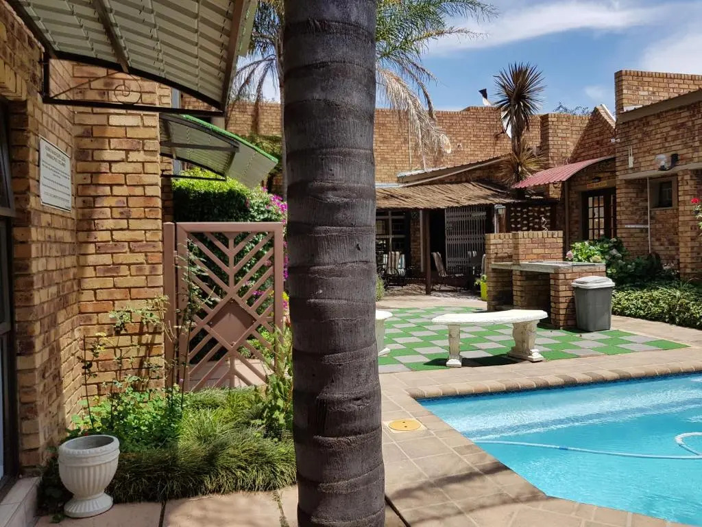 Dormio Manor Guest Lodge