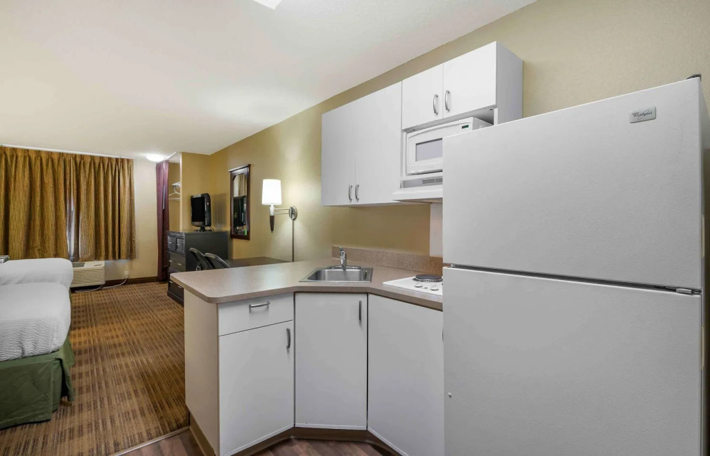 Extended Stay America Suites - Champaign - Urbana