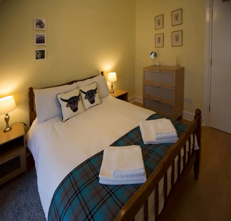 3 Bedroom Flat in South Centre of Edinburgh Sleeps 6
