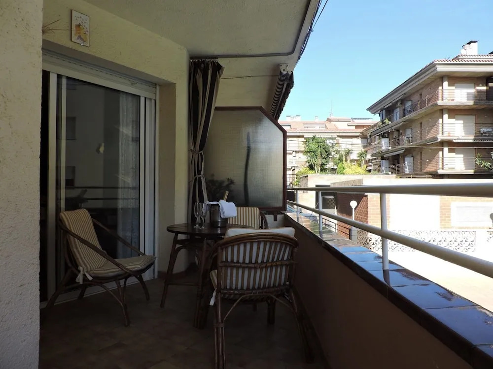 HomeHolidaysRentals Apartamento Sol - Costa Barcelona