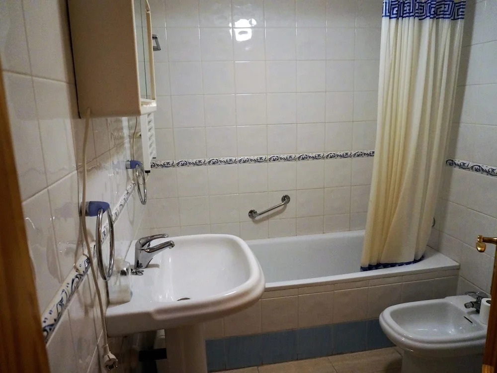 Lovely Apartment in Quiet Area near Beach