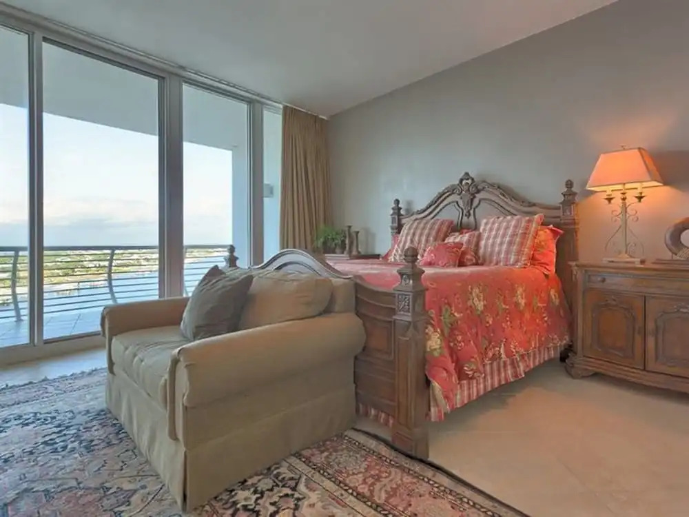 Bella Luna P10 by Meyer Vacation Rentals