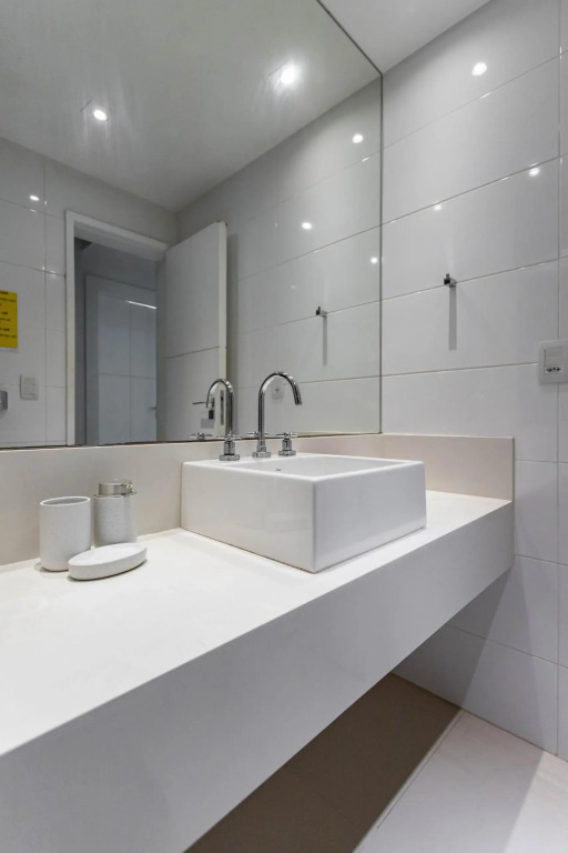 Pineapples SL1001 - Luxuoso apartamento à uma quadra da praia de Copacabana