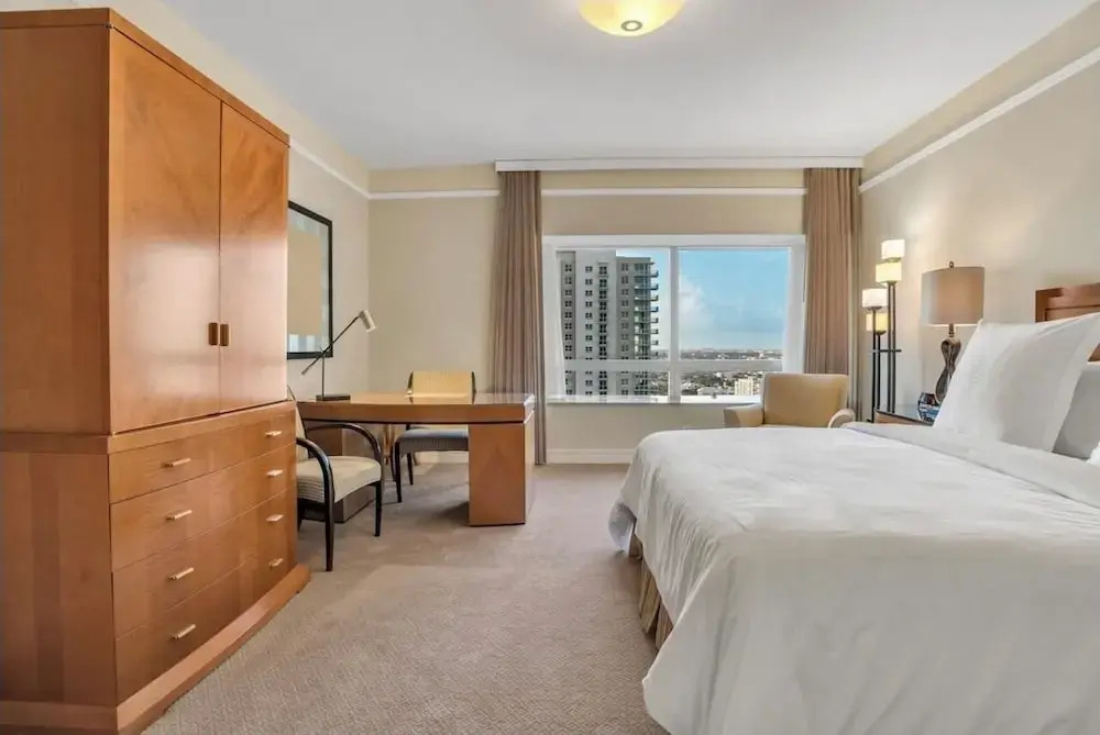 Four Seasons hotel 2bedroom suite