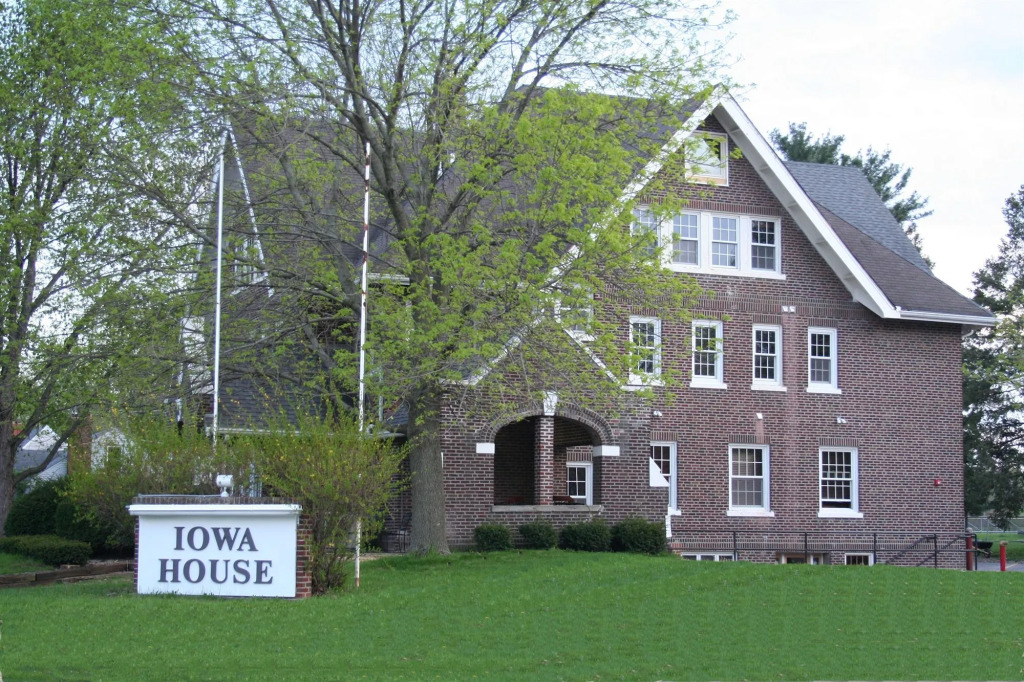 Iowa House Historic Inn
