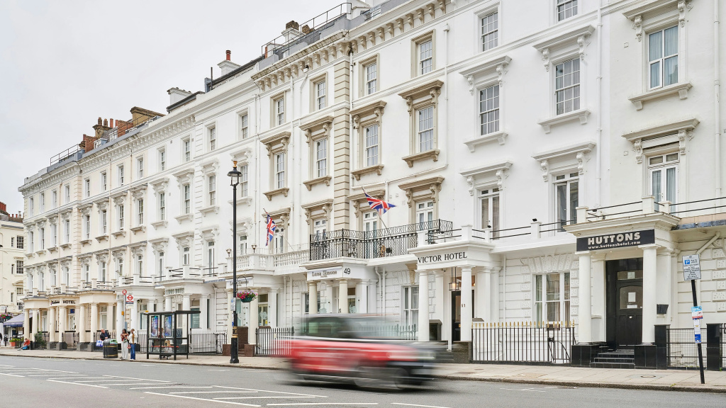 Huttons Hotel, Victoria London