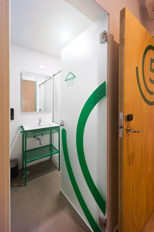 Konk Hostel