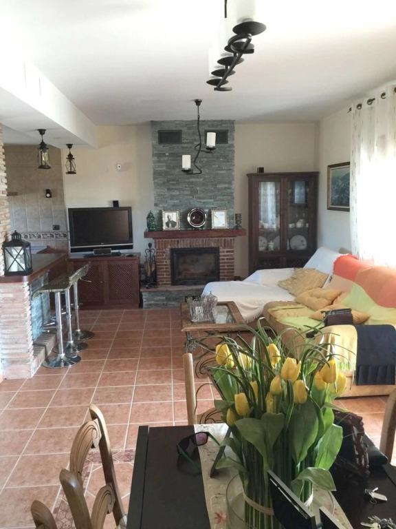 House With 3 Bedrooms in Almogía, With Wonderful Mountain View, Enclos