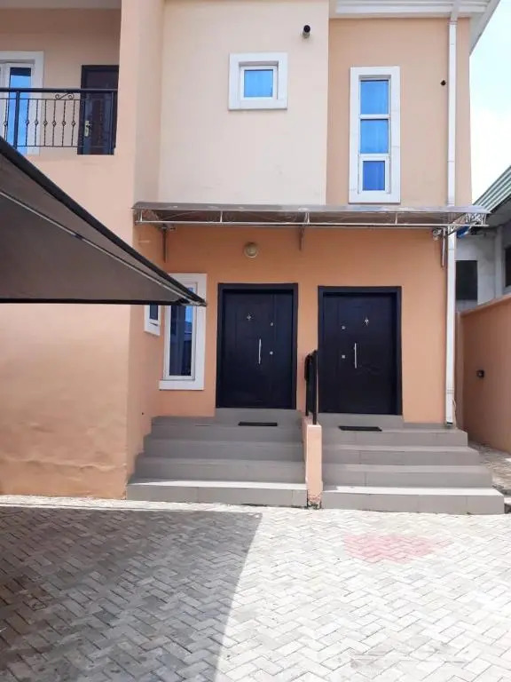 Luxury 4 Bedroom In Magodo