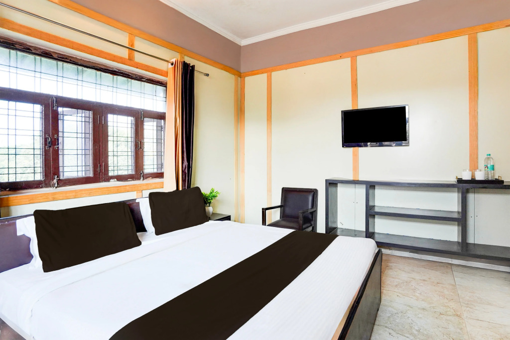 Super Hotel O GMS Road Ballupur Chowk Formerly Maira Residency