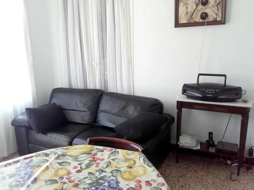 House With 2 Bedrooms in Ville-di-pietrabugno, With Wonderful sea View