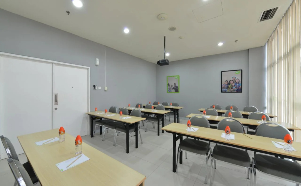 TreePark Hotel BSD City