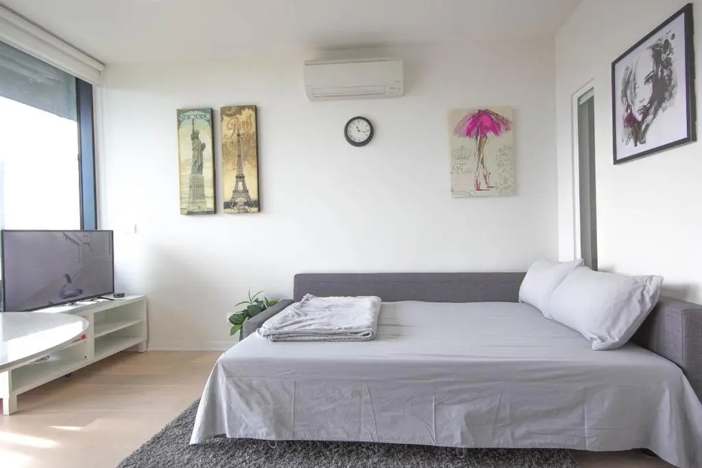 South Yarra City View Apartment with Car Park, Amazon Alexa, Spotify, Netflix, and WiFi