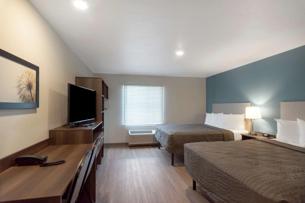 WoodSpring Suites Colorado Springs North - Air Force Academy