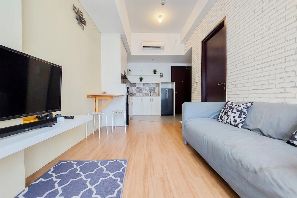 Strategic And Restful 1Br At Casa De Parco Apartment