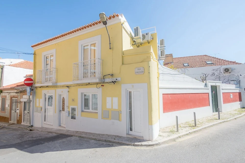 Vieira Apartments I