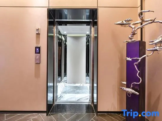 RIGHT Hotel (Beijing Guomao SKP Center)