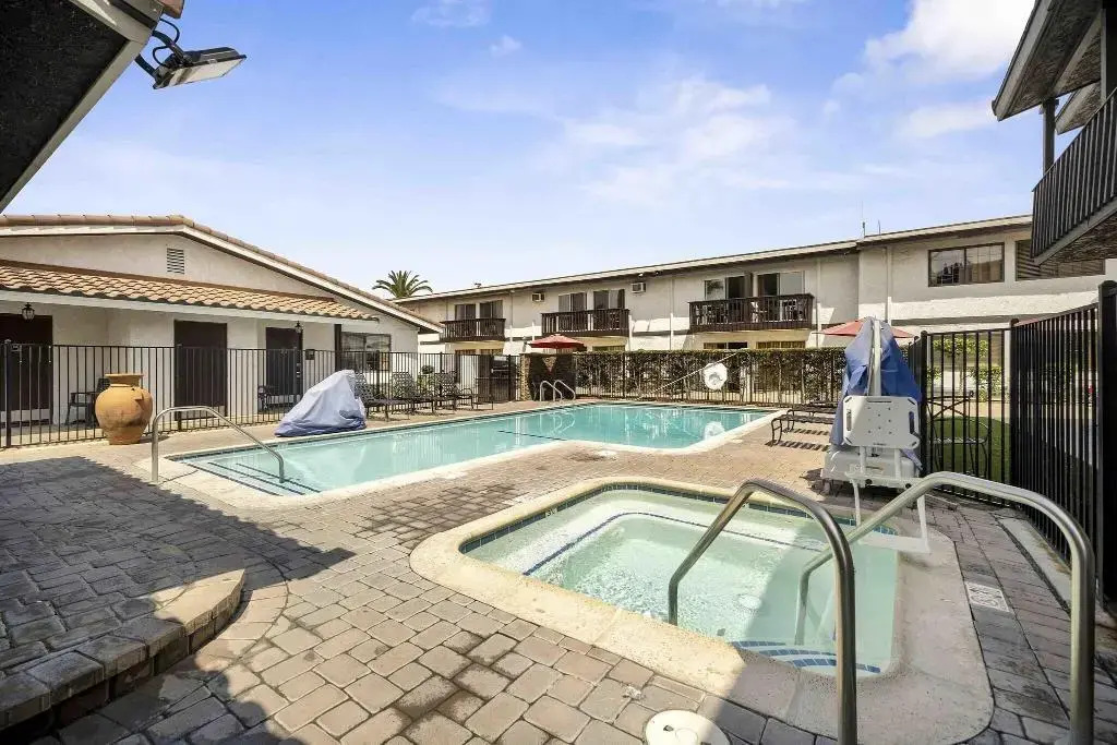 Lemon Tree Hotel and Suites