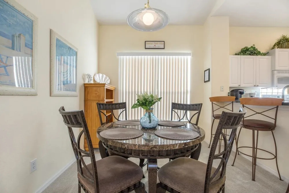 Award Winning Vacation Home With South Facing Pool And Spa Overlooking Conservation Land