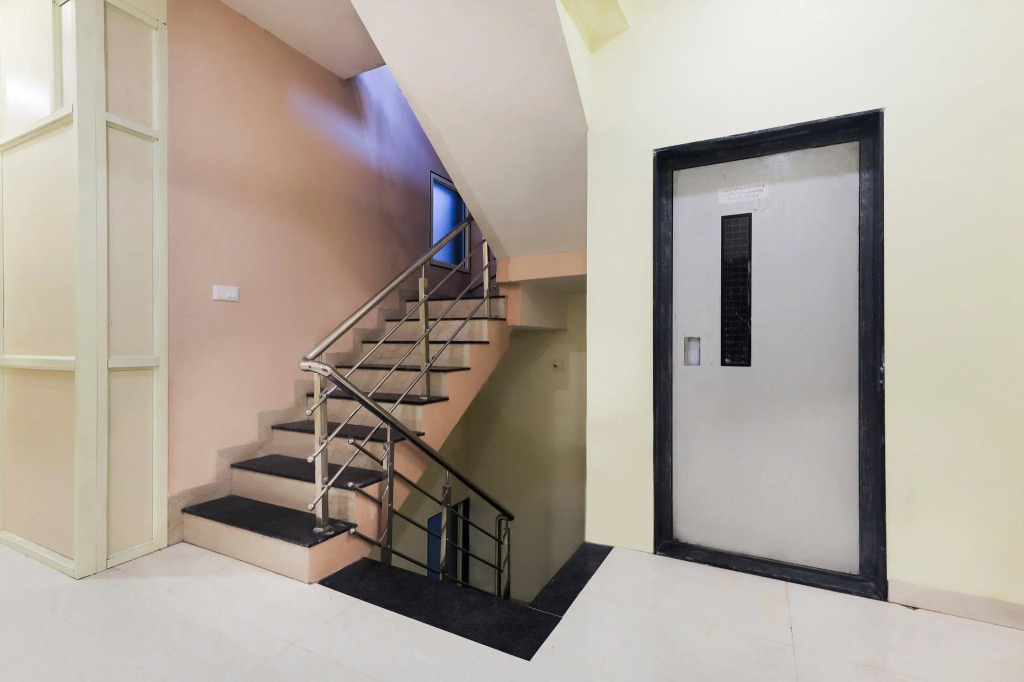 FabHotel Grand Stay Ambedkar Nagar