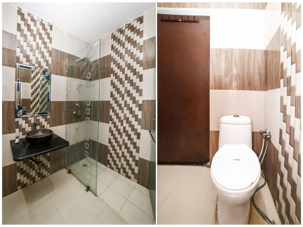 OYO 28071 Hotel Prakash Regency
