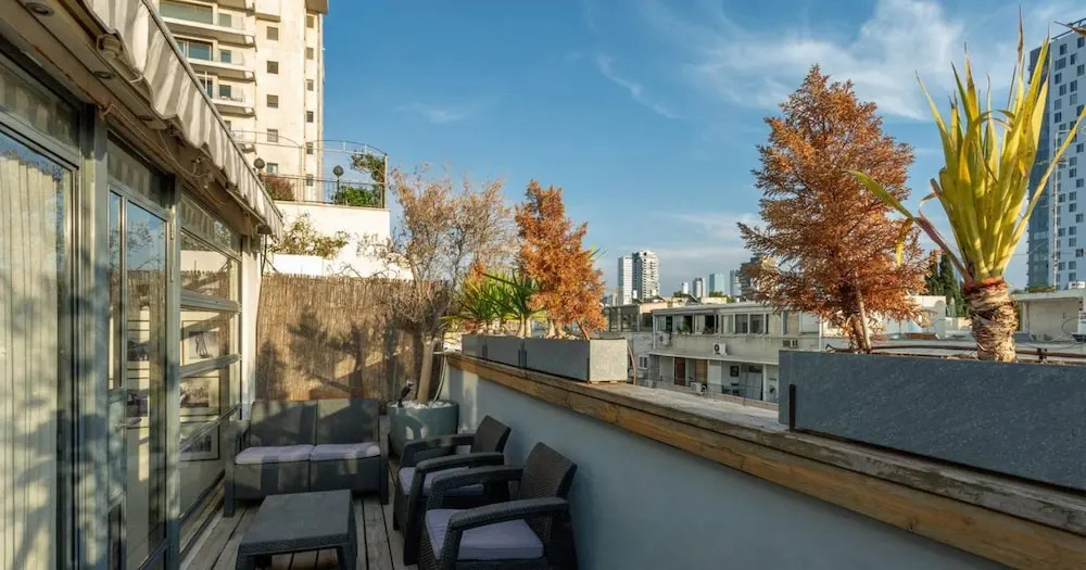 Boutique Penthouse 2BR Basel-HolyGuest