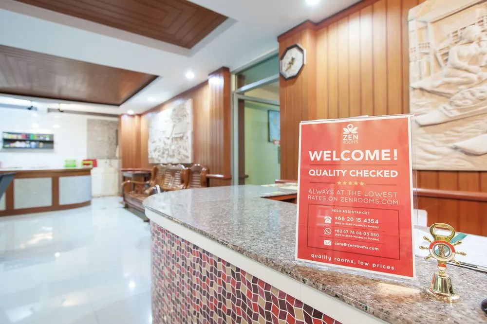ZEN Rooms Rat-U-Thid 200 Phi Road