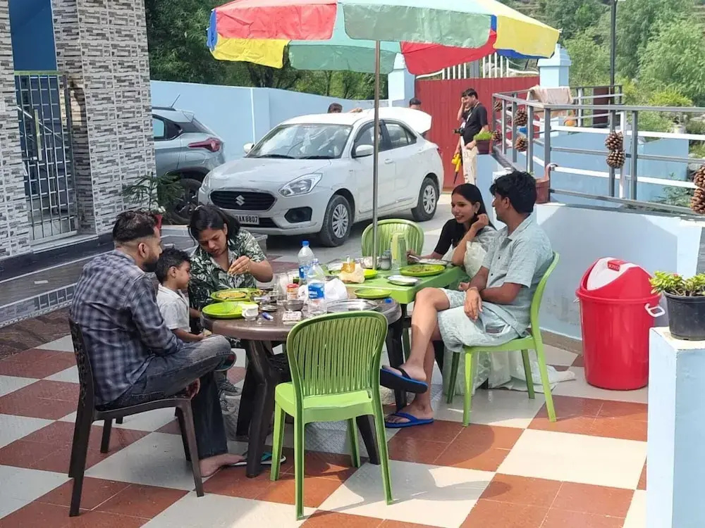 Rock Mountain Premium Homestay, Dalhousie Family & Couple Friendly Relaxing Stay Away from Crowd