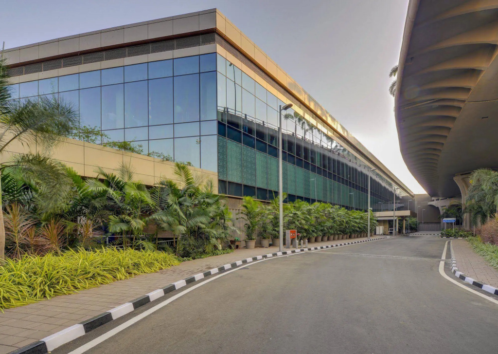 Niranta Transit Hotel Terminal 2 Arrivals/Landside