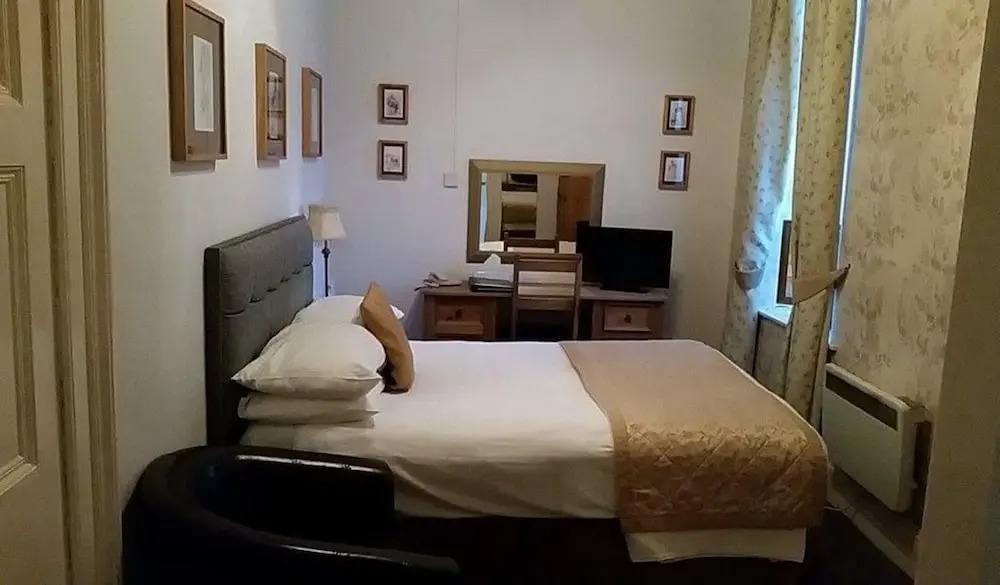 The Royal Hotel Tain