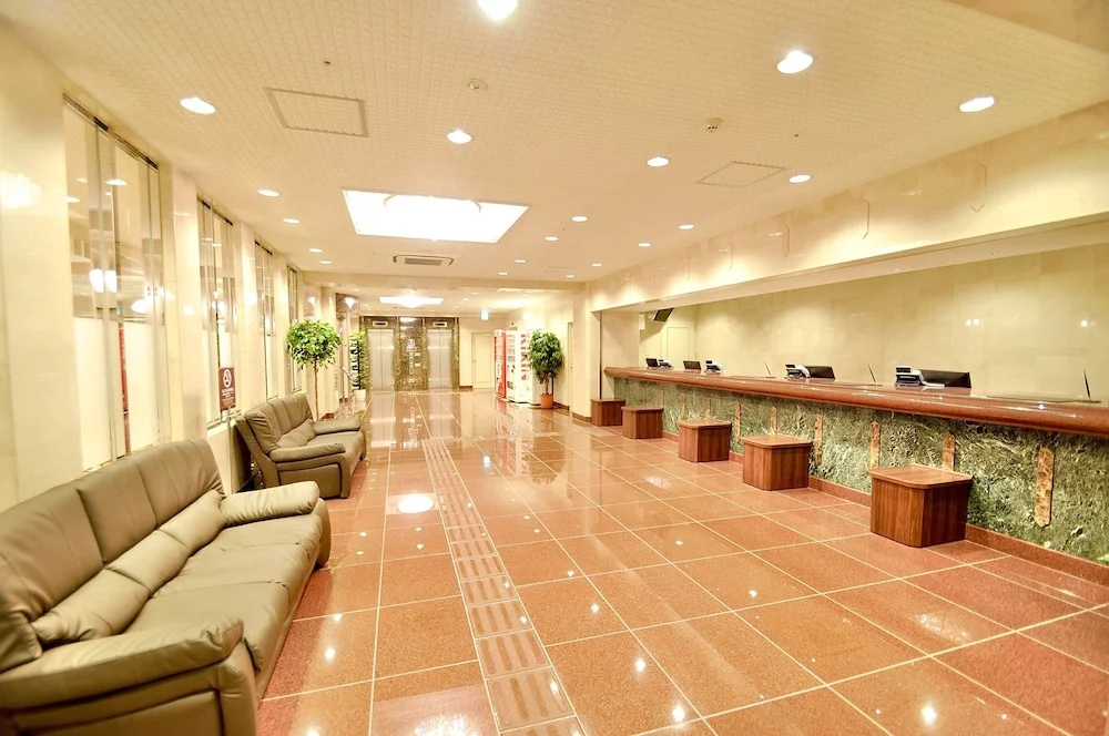 HiroshimaEkimae Universal Hotel ShikansenguchiMigi