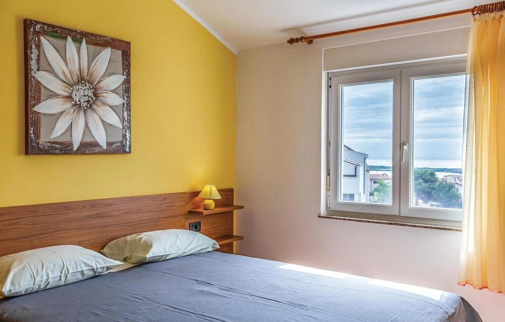 Stunning Home in Liznjan With Wifi and 3 Bedrooms