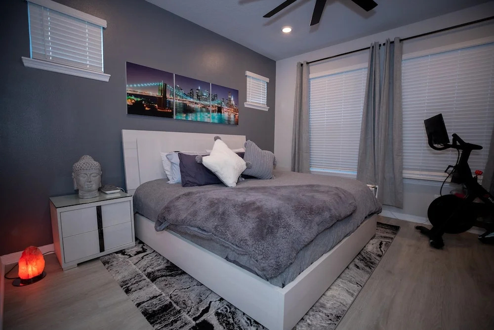 Brand New Modern Pet Friendly Zen Home W/ Private Home Theater & Hot Tub! 2 Bedroom Home by RedAwning