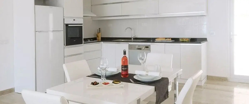 Saklı Ev