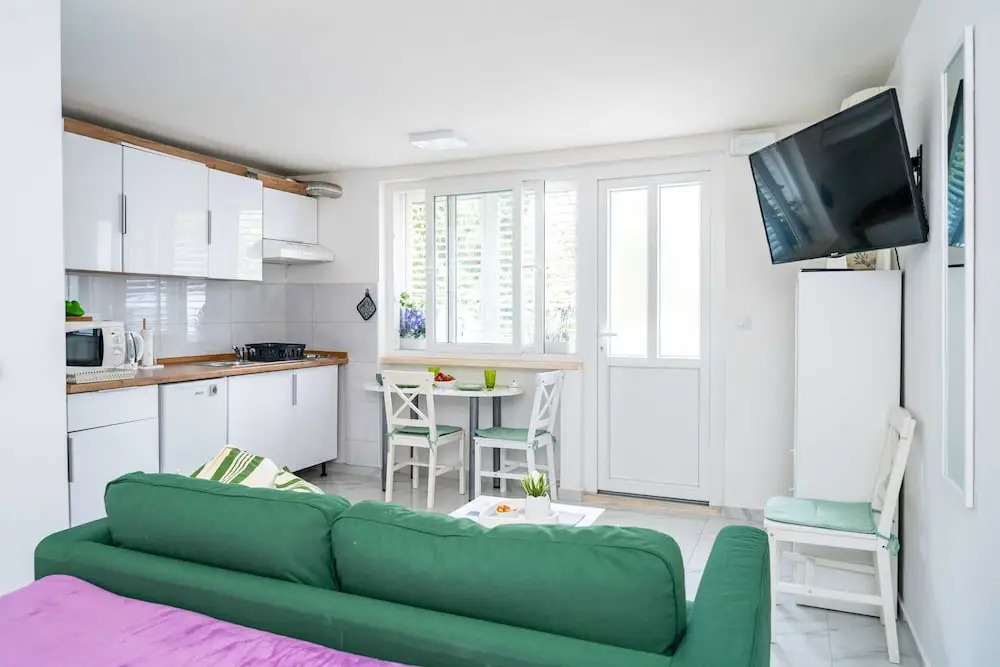 Apartment Laneta